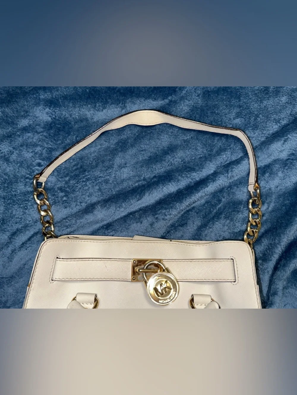 Michael Kors Cream Saffiano Leather Satchel with Gold Hardware - Picture 5 of 13